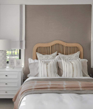 Custom-sheer-curtain-and-Roman-blind