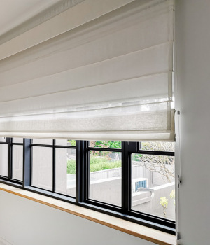 quality Roman Blind with Roller Blind.2