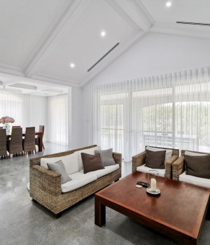 Sheer-S-Fold-curtains-1