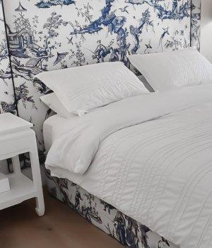 Custom-Bed-valance-and-Bedhead-1-1